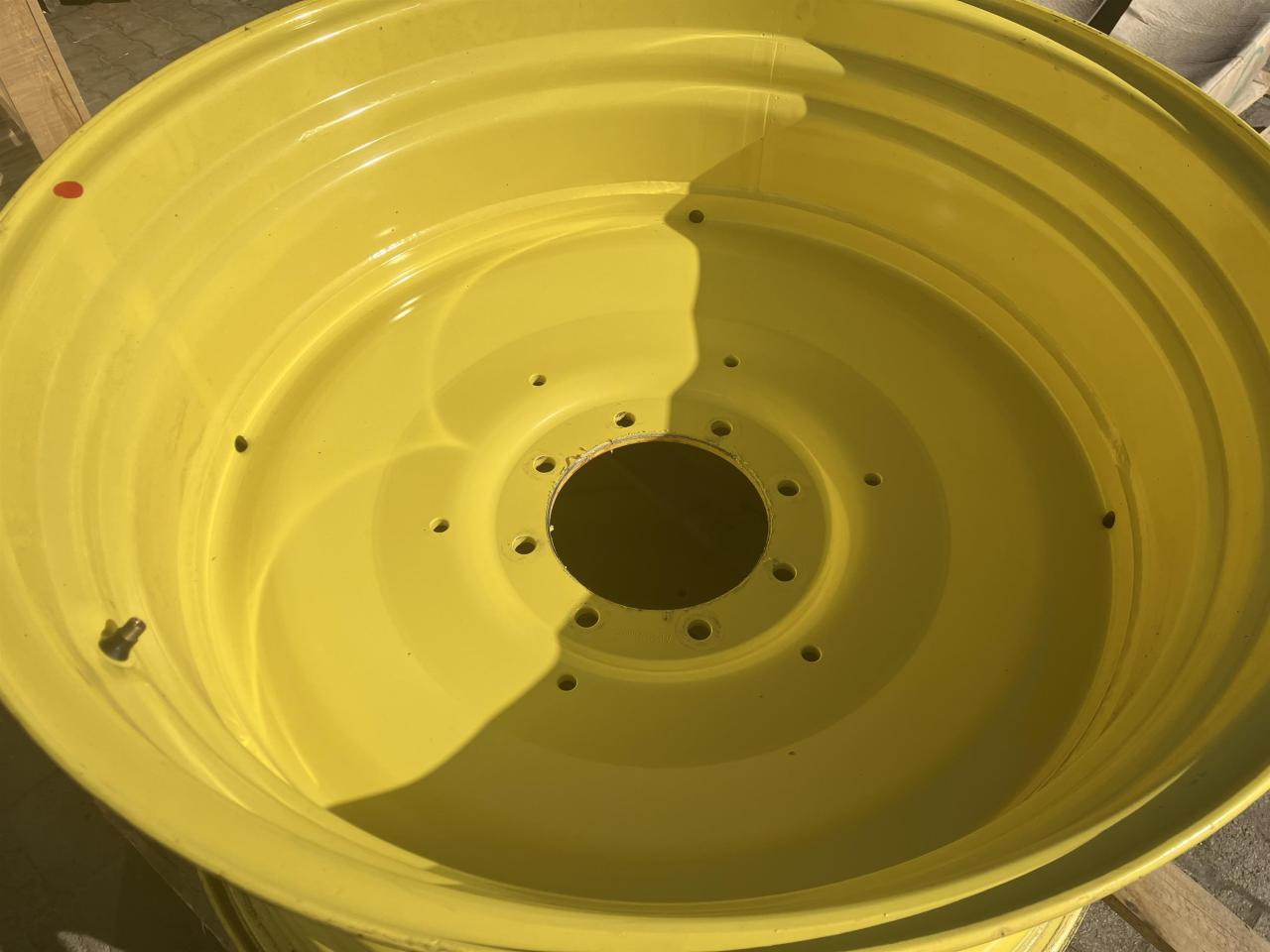 John Deere 20x38 - Tire for Agricultural machinery: picture 3 John Deere 20x38 - Tire for Agricultural machinery: picture 3