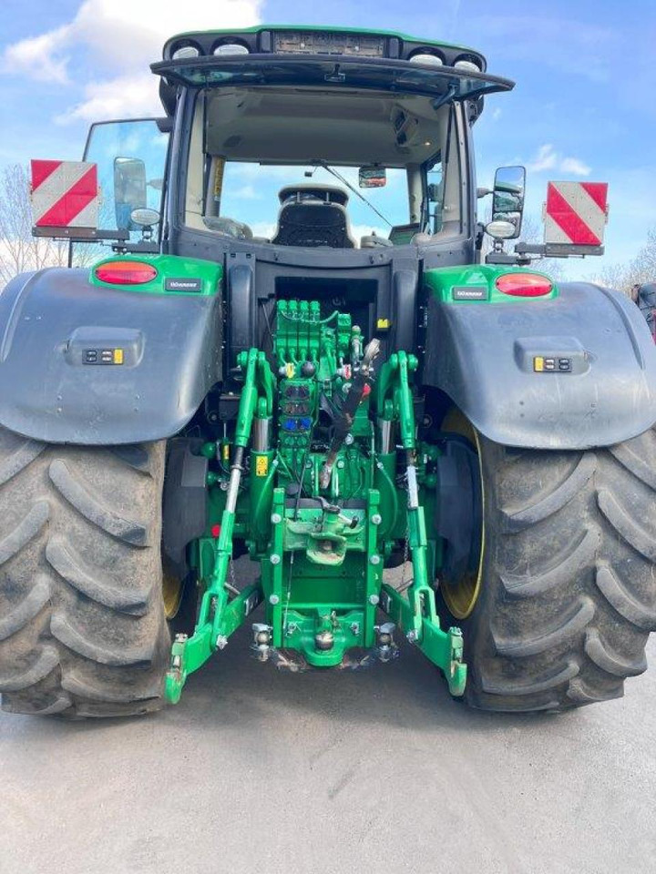 John Deere 6250R - Farm tractor: picture 4 John Deere 6250R - Farm tractor: picture 4