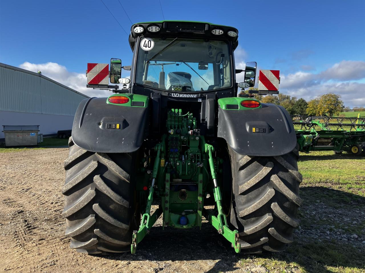 John Deere 6250R - Farm tractor: picture 5 John Deere 6250R - Farm tractor: picture 5