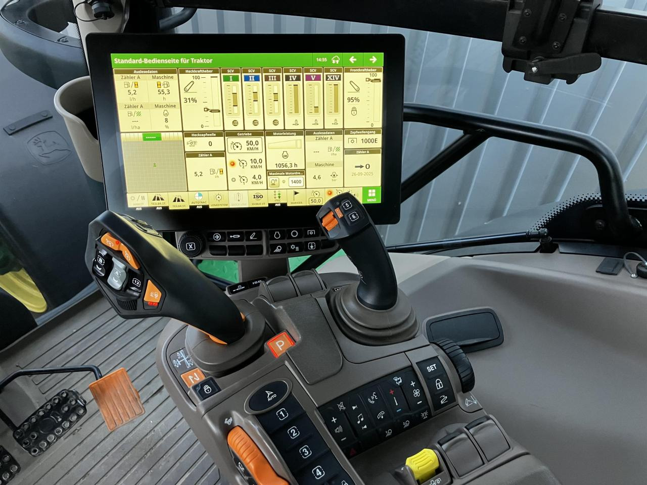 Farm tractor John Deere 6R 250: picture 8