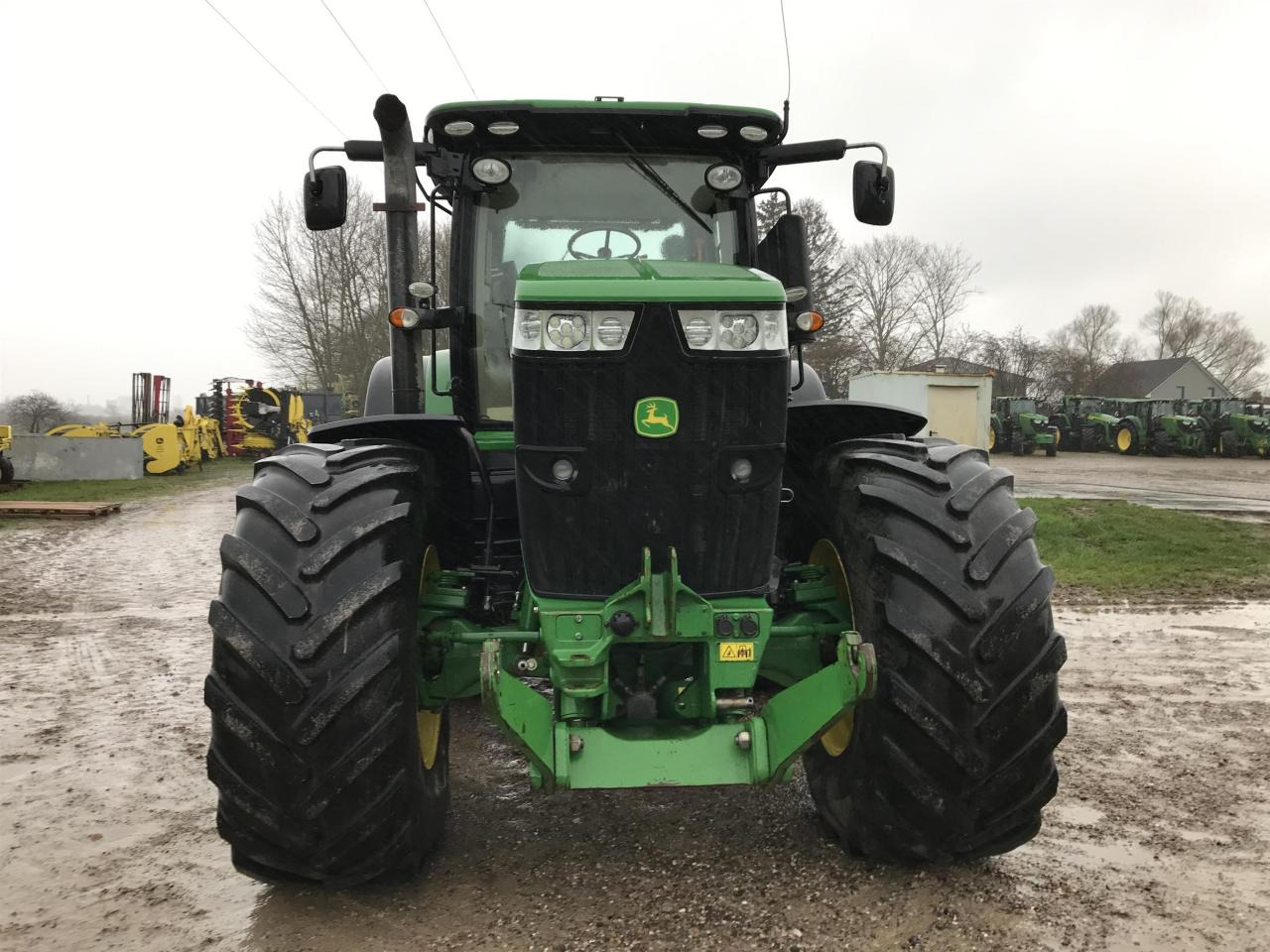 John Deere 7290R - Farm tractor: picture 3 John Deere 7290R - Farm tractor: picture 3