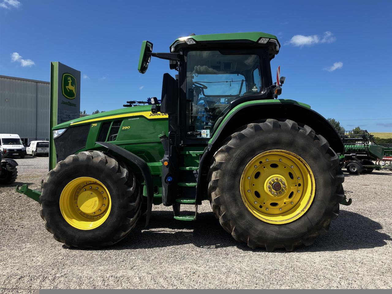John Deere 7R 290 - Farm tractor: picture 1 John Deere 7R 290 - Farm tractor: picture 1