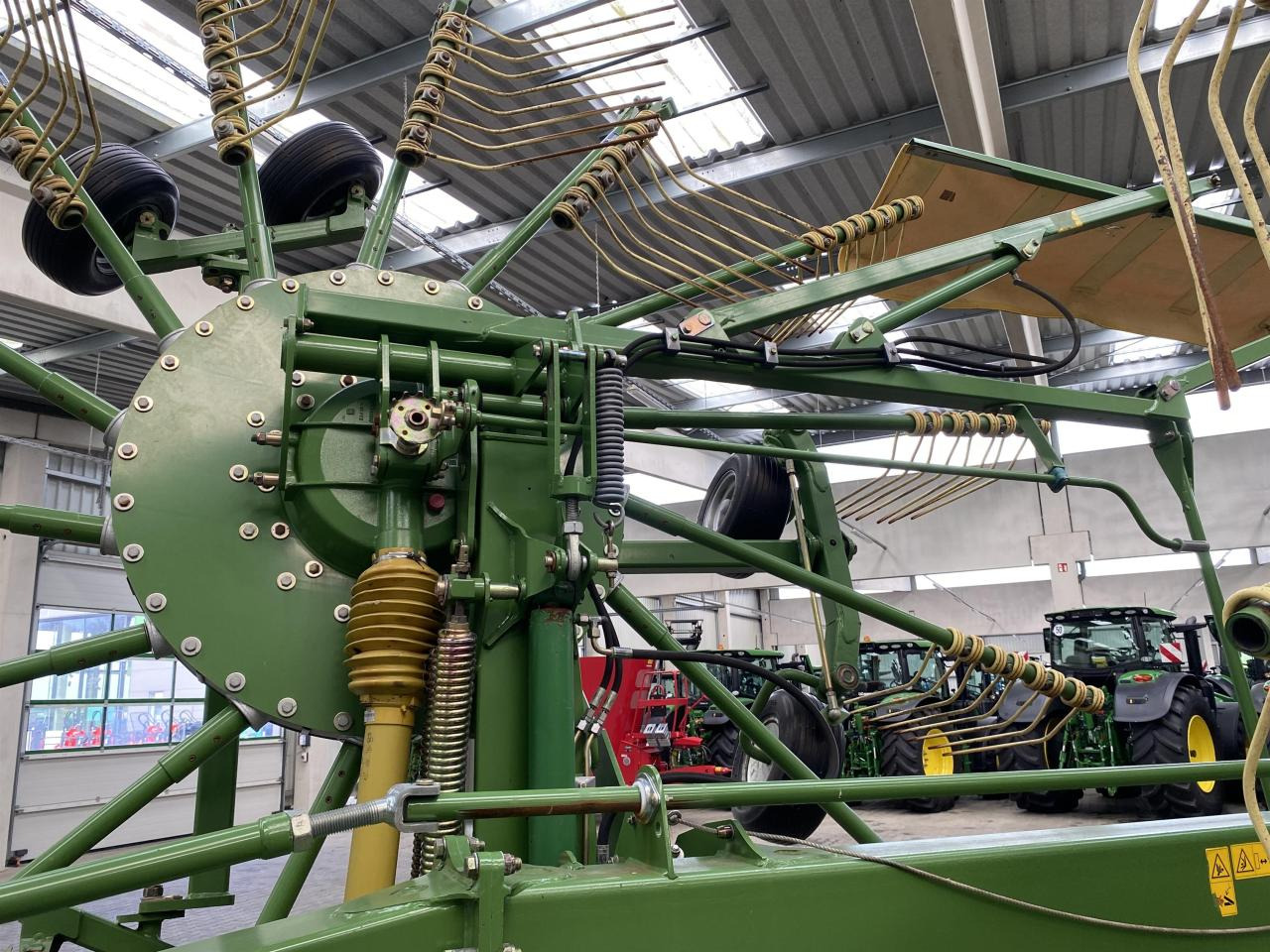 Krone Swadro 907 - Tedder/ Rake: picture 2 Krone Swadro 907 - Tedder/ Rake: picture 2