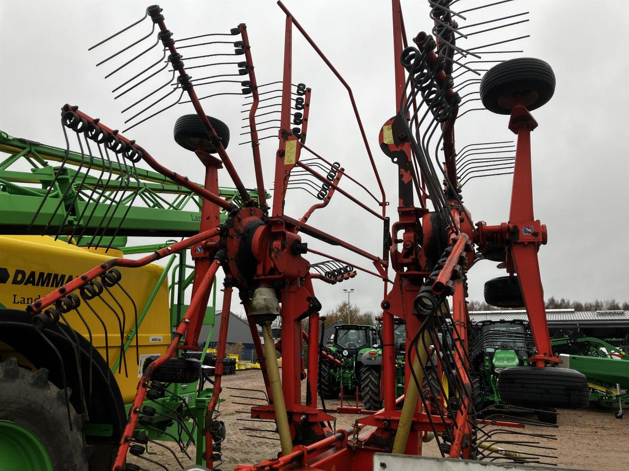 Kuhn GA 7501 - Tedder/ Rake: picture 3 Kuhn GA 7501 - Tedder/ Rake: picture 3