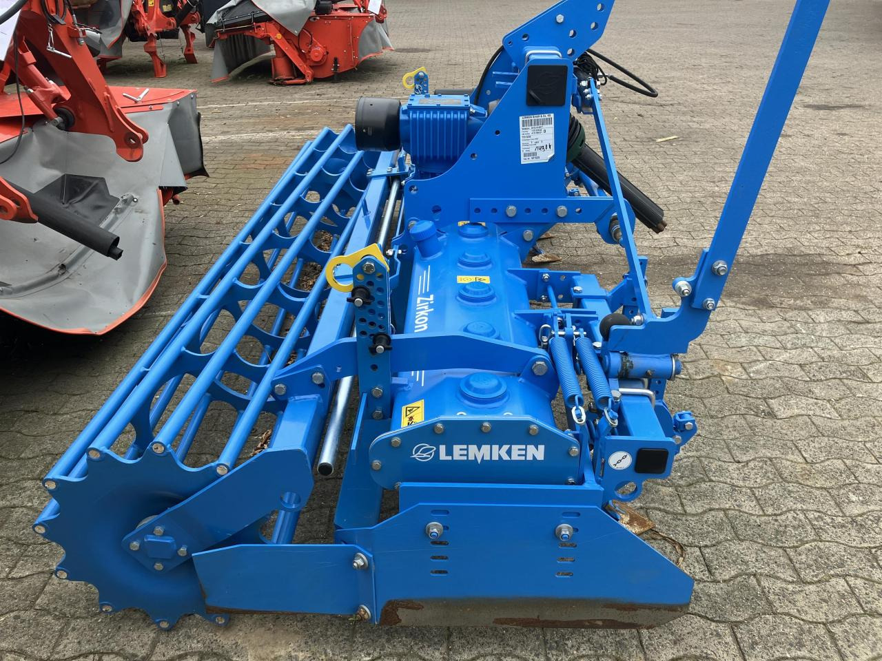 Lemken Zirkon 8/300 - Soil tillage equipment: picture 5 Lemken Zirkon 8/300 - Soil tillage equipment: picture 5
