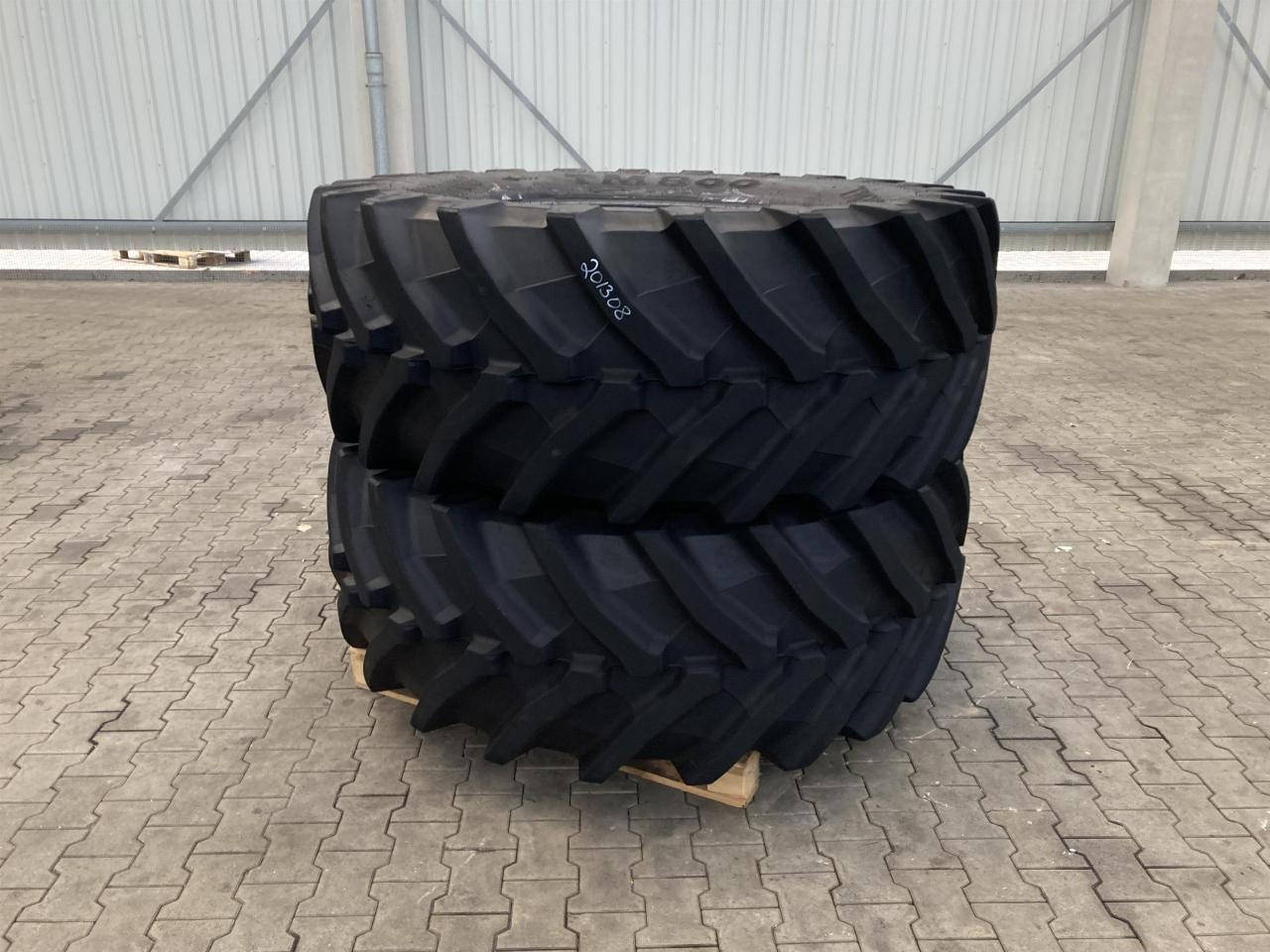 Trelleborg 650/65R38 - Tire for Agricultural machinery: picture 1 Trelleborg 650/65R38 - Tire for Agricultural machinery: picture 1