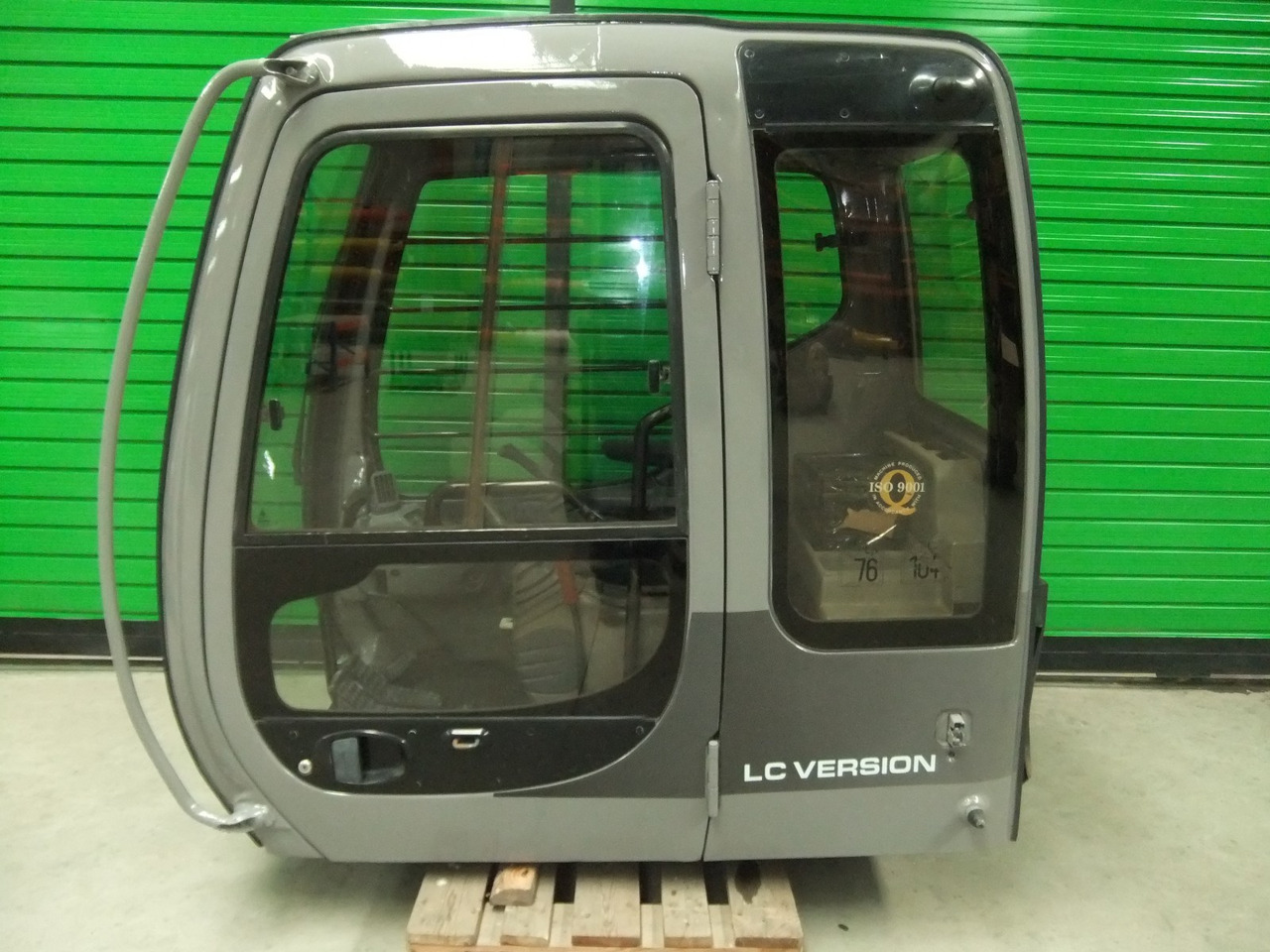 Cab FIAT-HITACHI EX215 71466300 - Cab for Construction machinery: picture 1 Cab FIAT-HITACHI EX215 71466300 - Cab for Construction machinery: picture 1