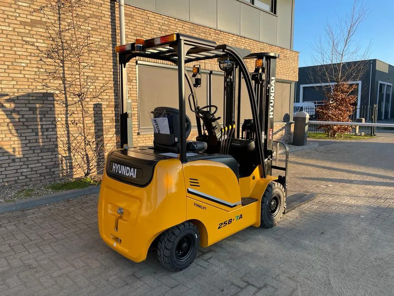 New Electric forklift Hyundai 25B-7A 2.5 ton Triplex Freelift Sideshift Elektra Heftruck Nieuw: picture 7