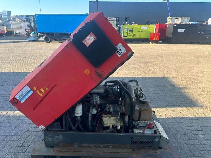 Ingersoll Rand 720 R1051SF Kubota D1005 Diesel Compressor 2000 L / min 17.5 kW 8.6 Bar - Air compressor: picture 3 Ingersoll Rand 720 R1051SF Kubota D1005 Diesel Compressor 2000 L / min 17.5 kW 8.6 Bar - Air compressor: picture 3