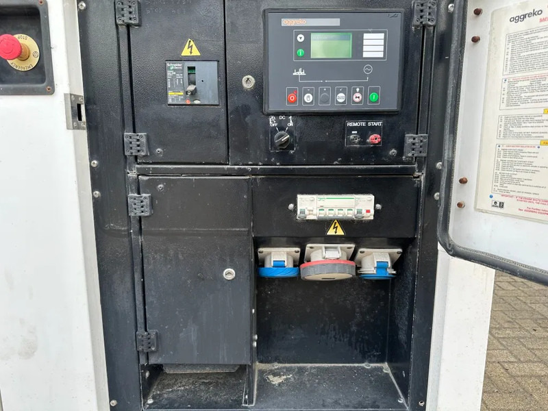 Iveco FPT F32 AM1A Leroy Somer 32 kVA Silent generatorset 21 hours ! - Generator set: picture 2 Iveco FPT F32 AM1A Leroy Somer 32 kVA Silent generatorset 21 hours ! - Generator set: picture 2