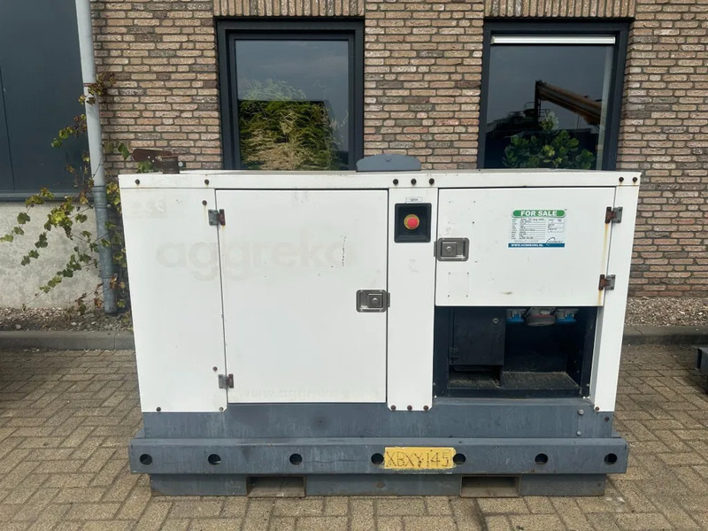 Iveco FPT F32 AM1A Leroy Somer 32 kVA Silent generatorset 297 hours ! - Generator set: picture 1 Iveco FPT F32 AM1A Leroy Somer 32 kVA Silent generatorset 297 hours ! - Generator set: picture 1