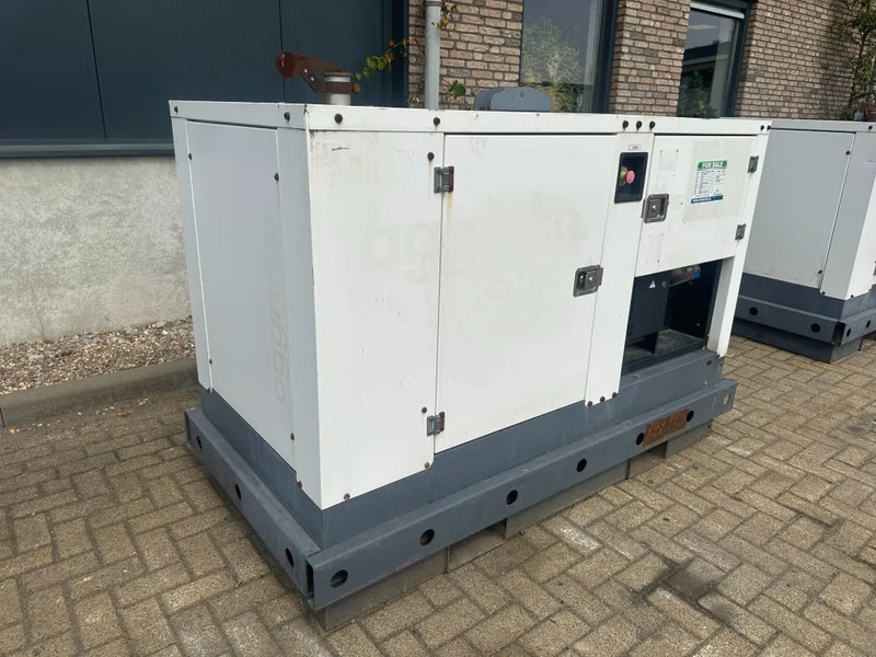 Iveco FPT F32 AM1A Leroy Somer 32 kVA Silent generatorset 92 hours ! - Generator set: picture 5 Iveco FPT F32 AM1A Leroy Somer 32 kVA Silent generatorset 92 hours ! - Generator set: picture 5