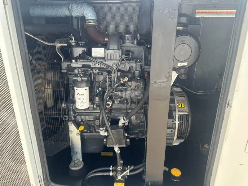Iveco FPT NEF45 65 kVA Silent generatorset 2022 ! 2051 hours - Generator set: picture 2 Iveco FPT NEF45 65 kVA Silent generatorset 2022 ! 2051 hours - Generator set: picture 2