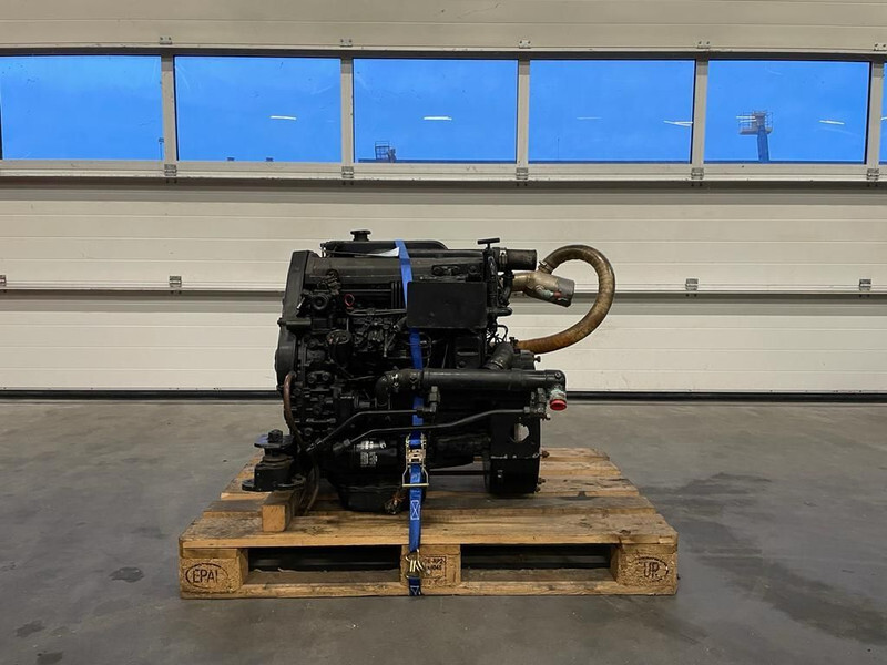 Iveco Fiat 8141 Diesel Motor 4 cilinder 53 kW / 74 PK Diesel Engine - Engine for Truck: picture 1 Iveco Fiat 8141 Diesel Motor 4 cilinder 53 kW / 74 PK Diesel Engine - Engine for Truck: picture 1