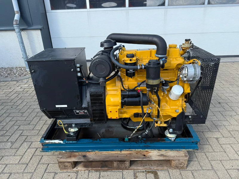 John Deere 4039 DF 008 Stamford 42.5 kVA generatorset - Generator set: picture 1 John Deere 4039 DF 008 Stamford 42.5 kVA generatorset - Generator set: picture 1
