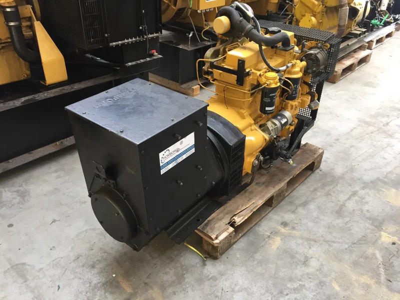 John Deere 4045 TFU 70 Stamford 65 kVA generatorset - Generator set: picture 2 John Deere 4045 TFU 70 Stamford 65 kVA generatorset - Generator set: picture 2