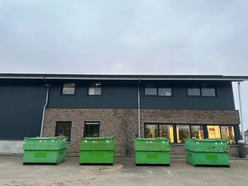 Kiwa IBC Steenbergen 2000 liter Dieseltank met handpomp Milieutank - Storage tank: picture 3 Kiwa IBC Steenbergen 2000 liter Dieseltank met handpomp Milieutank - Storage tank: picture 3