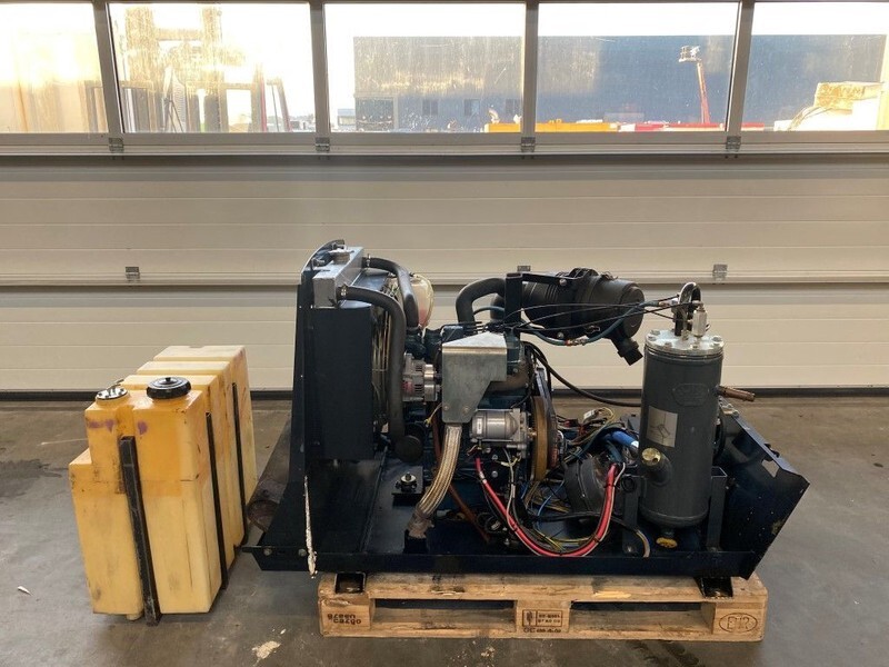 Kubota D1105 Sullair 15.5 kW 7 bar diesel schroefcompressor - Air compressor: picture 1 Kubota D1105 Sullair 15.5 kW 7 bar diesel schroefcompressor - Air compressor: picture 1