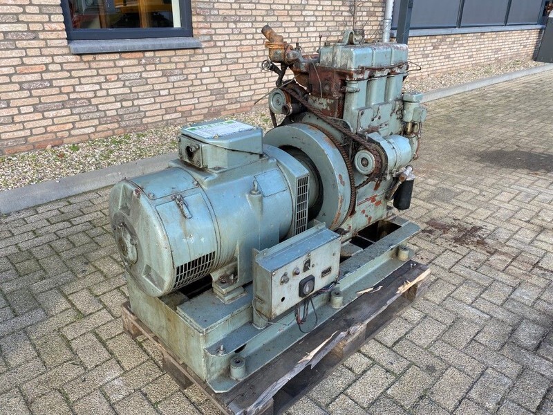 Lister HRW3A Stamford 25 kVA generatorset - Generator set: picture 2 Lister HRW3A Stamford 25 kVA generatorset - Generator set: picture 2