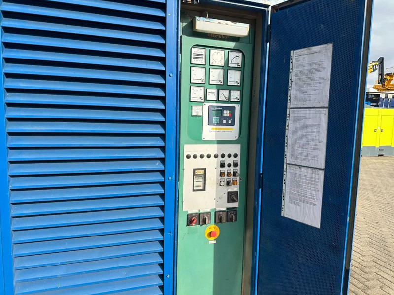 MTU 450 kVA Supersilent generatorset in 20 ft container aggregaat - Generator set: picture 5 MTU 450 kVA Supersilent generatorset in 20 ft container aggregaat - Generator set: picture 5