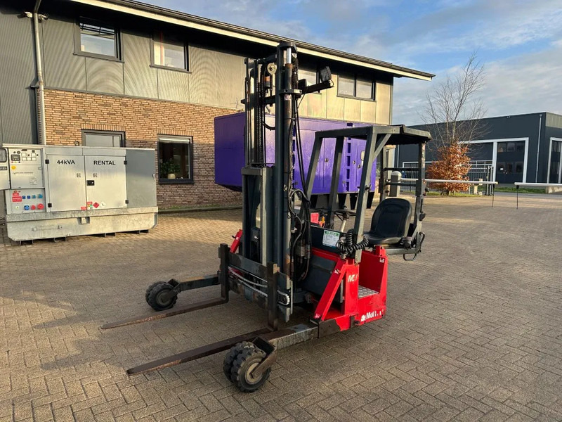 Truck mounted forklift Moffett M4 20.1 Kubota Diesel Kooiaap 2 ton Sideshift Positioner Meeneemheftruck: picture 15