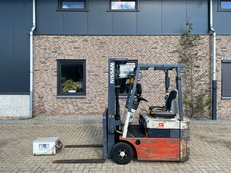 Nissan NX01L13U Elektra 1.25 ton Triplex Freelift Heftruck - Electric forklift: picture 1 Nissan NX01L13U Elektra 1.25 ton Triplex Freelift Heftruck - Electric forklift: picture 1
