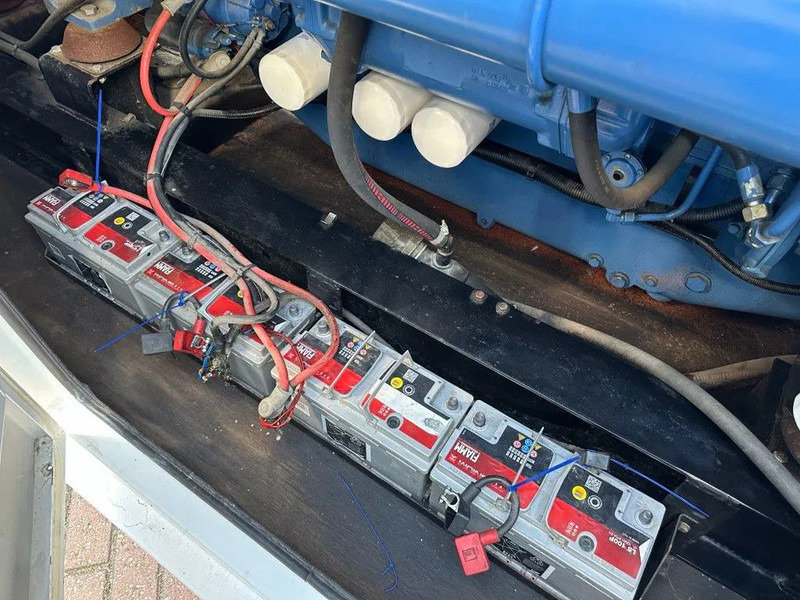 Generator set SDMO Perkins Leroy Somer 1460 kVA Silent generatorset Powerplant in 40 ft container: picture 15