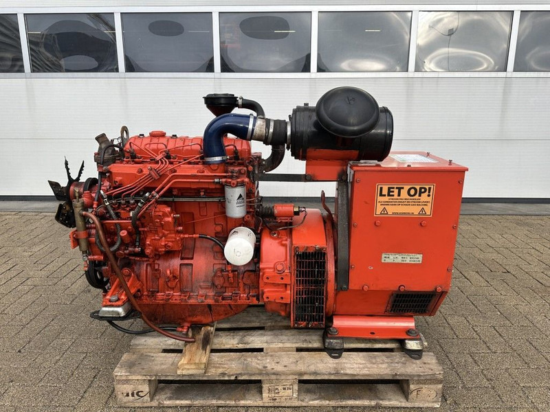 Sisu Valmet Stamford 42.5 kVA generatorset - Generator set: picture 2 Sisu Valmet Stamford 42.5 kVA generatorset - Generator set: picture 2