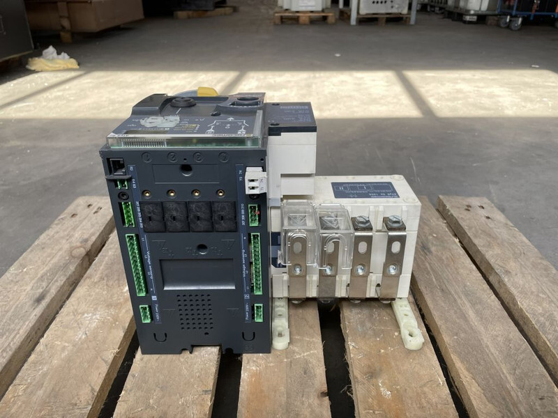 Socomec Automatische Netovername 125 Ampere ATS - Generator set: picture 5 Socomec Automatische Netovername 125 Ampere ATS - Generator set: picture 5