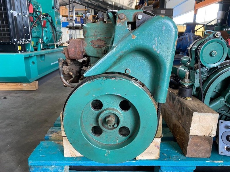 Volvo Penta C-10 Marine 10 PK Benzine motor met keerkoppeling - Engine: picture 3 Volvo Penta C-10 Marine 10 PK Benzine motor met keerkoppeling - Engine: picture 3