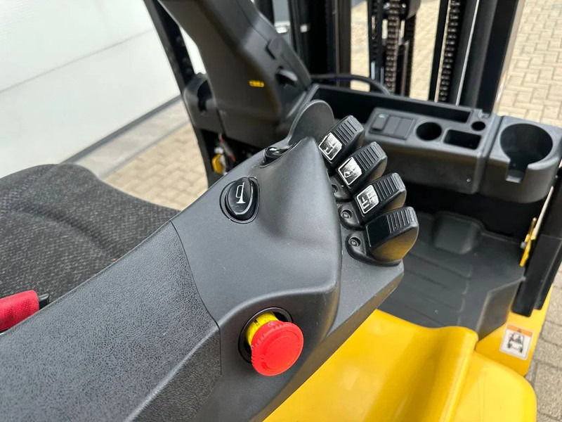 Electric forklift Yale ERP22VL 2.2 ton Triplex Freelift Sideshift Elektra Heftruck Accu 2022: picture 19