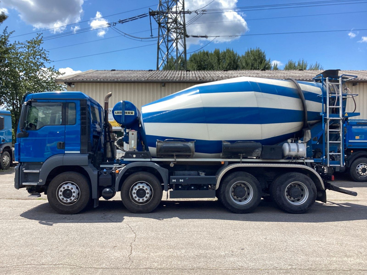 MAN TGS 35.470 8x4 Liebherr HTM905P Intarder Betonmi - Concrete mixer truck: picture 2 MAN TGS 35.470 8x4 Liebherr HTM905P Intarder Betonmi - Concrete mixer truck: picture 2