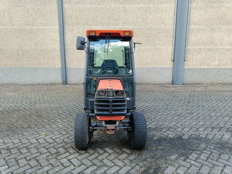 Kubota B2410 met Nimos Kipper - Tow tractor: picture 2 Kubota B2410 met Nimos Kipper - Tow tractor: picture 2