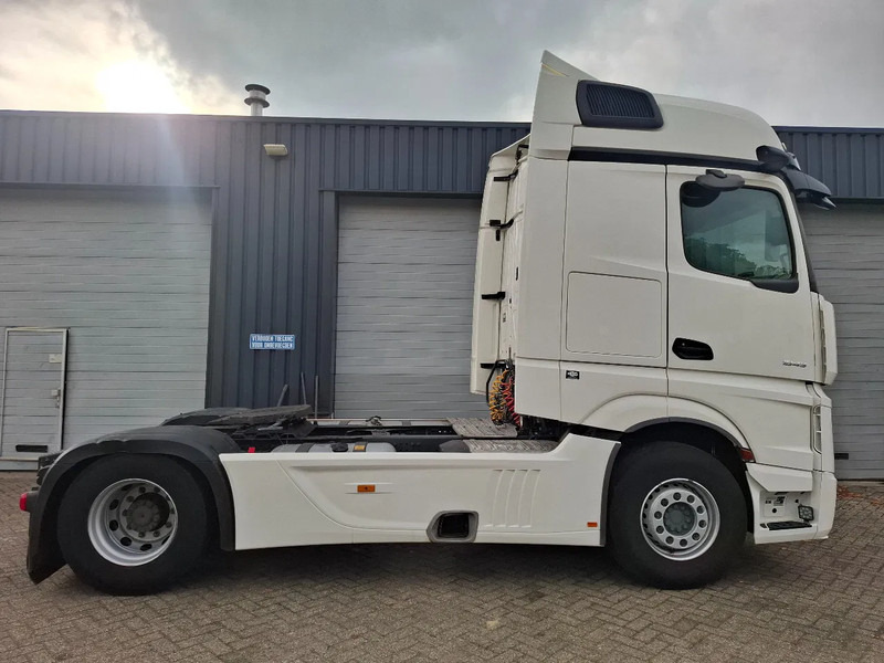 Mercedes-Benz Actros 1945 More PCS in stock - Tractor unit: picture 5 Mercedes-Benz Actros 1945 More PCS in stock - Tractor unit: picture 5