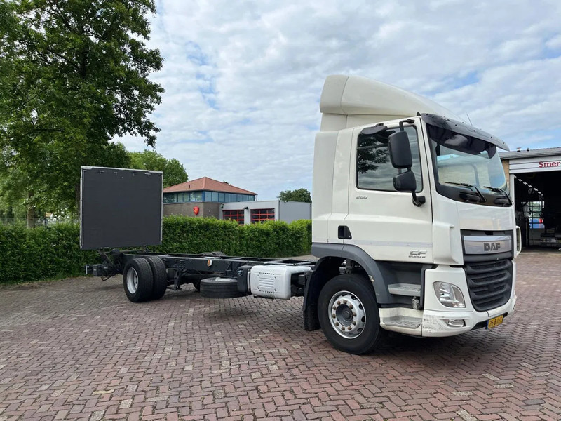 DAF CF 260 CF 260 FA CHASSIS CABINE EURO 6 - Cab chassis truck: picture 1 DAF CF 260 CF 260 FA CHASSIS CABINE EURO 6 - Cab chassis truck: picture 1