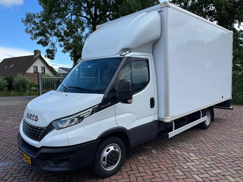 Iveco Daily 35C16 Achterdeuren (15 diverse modellen op voorraad) - Closed box van, Combi van: picture 1 Iveco Daily 35C16 Achterdeuren (15 diverse modellen op voorraad) - Closed box van, Combi van: picture 1