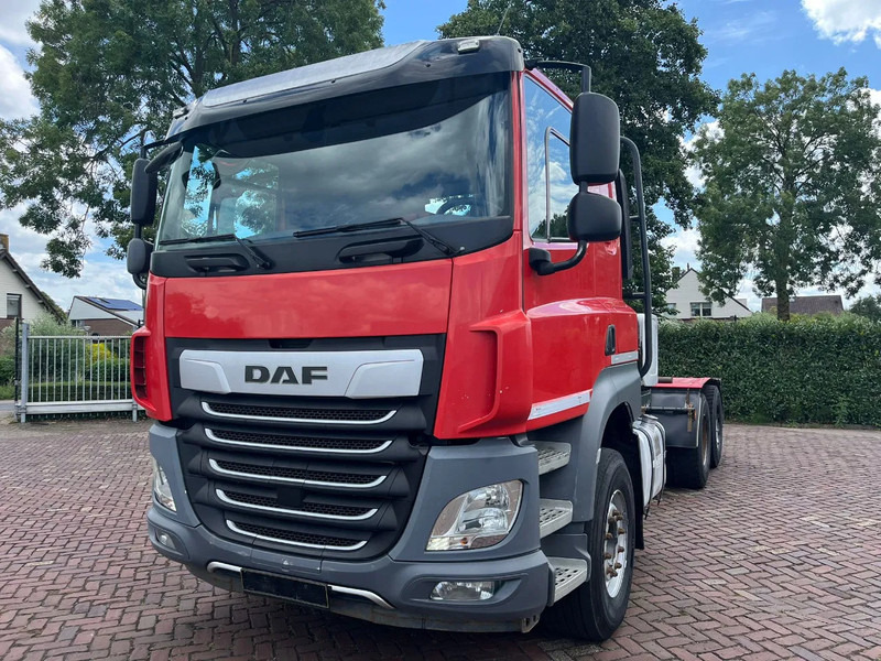 DAF CF 530 FAT - Tractor unit: picture 2 DAF CF 530 FAT - Tractor unit: picture 2