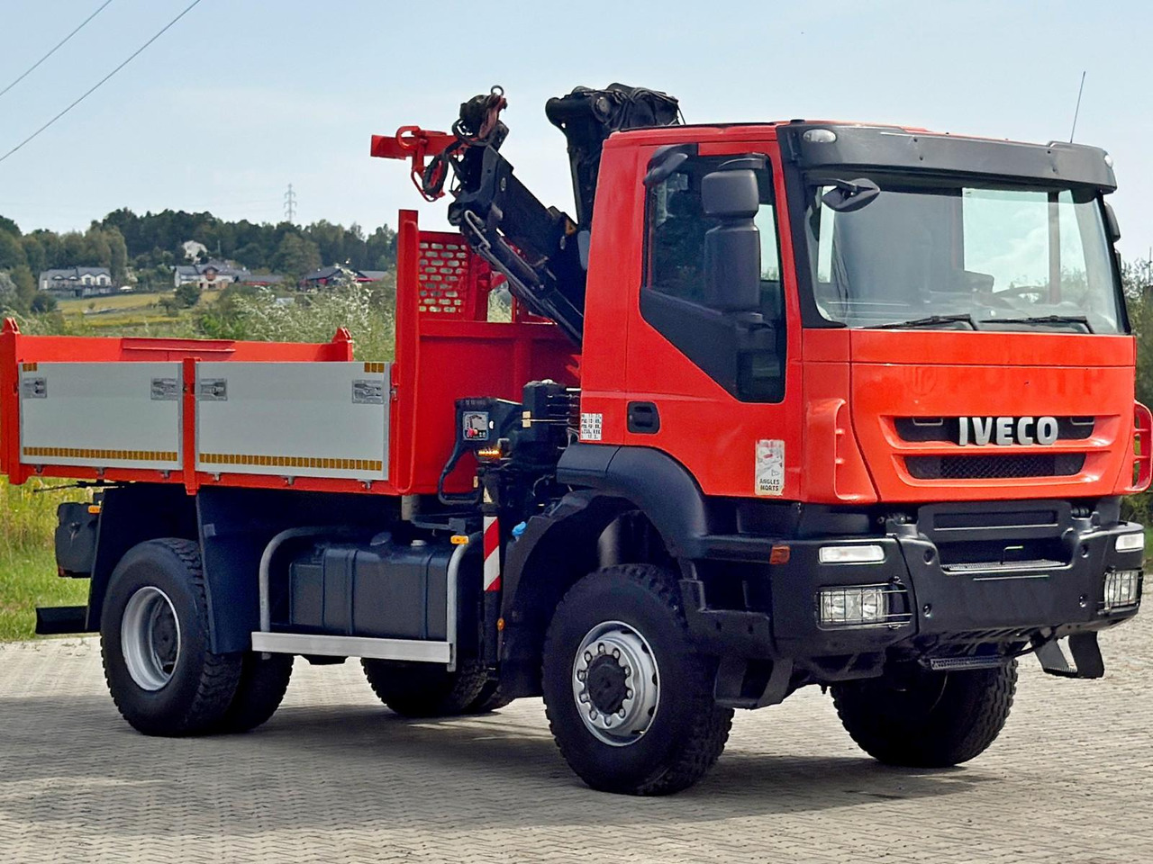 Iveco TRAKKER 190T36 * HIAB 111 ES-2 HIDUO * 4x4 * TOP - Tipper, Crane truck: picture 4 Iveco TRAKKER 190T36 * HIAB 111 ES-2 HIDUO * 4x4 * TOP - Tipper, Crane truck: picture 4