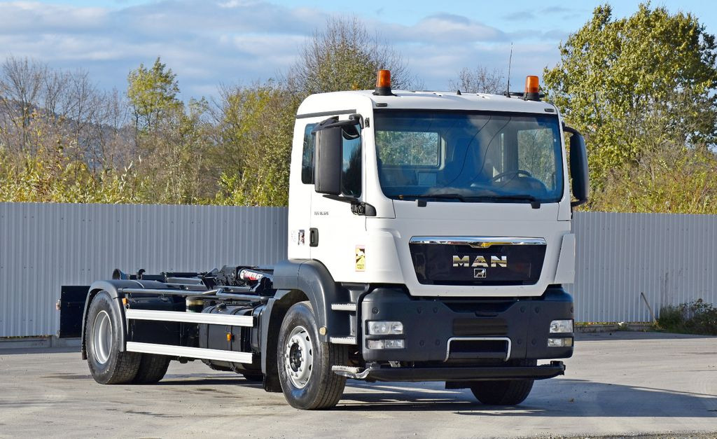 MAN TGS 18.320 Abrollkipper * Top Zustand! - Hook lift truck: picture 2 MAN TGS 18.320 Abrollkipper * Top Zustand! - Hook lift truck: picture 2