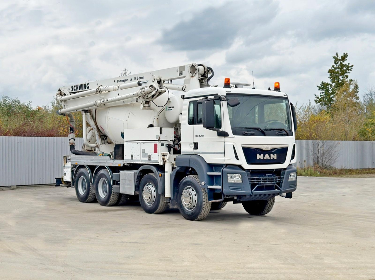 MAN TGS 35.400 BETONPUMPE * 8x4 / TOPZUSTAND - Concrete pump truck: picture 1 MAN TGS 35.400 BETONPUMPE * 8x4 / TOPZUSTAND - Concrete pump truck: picture 1