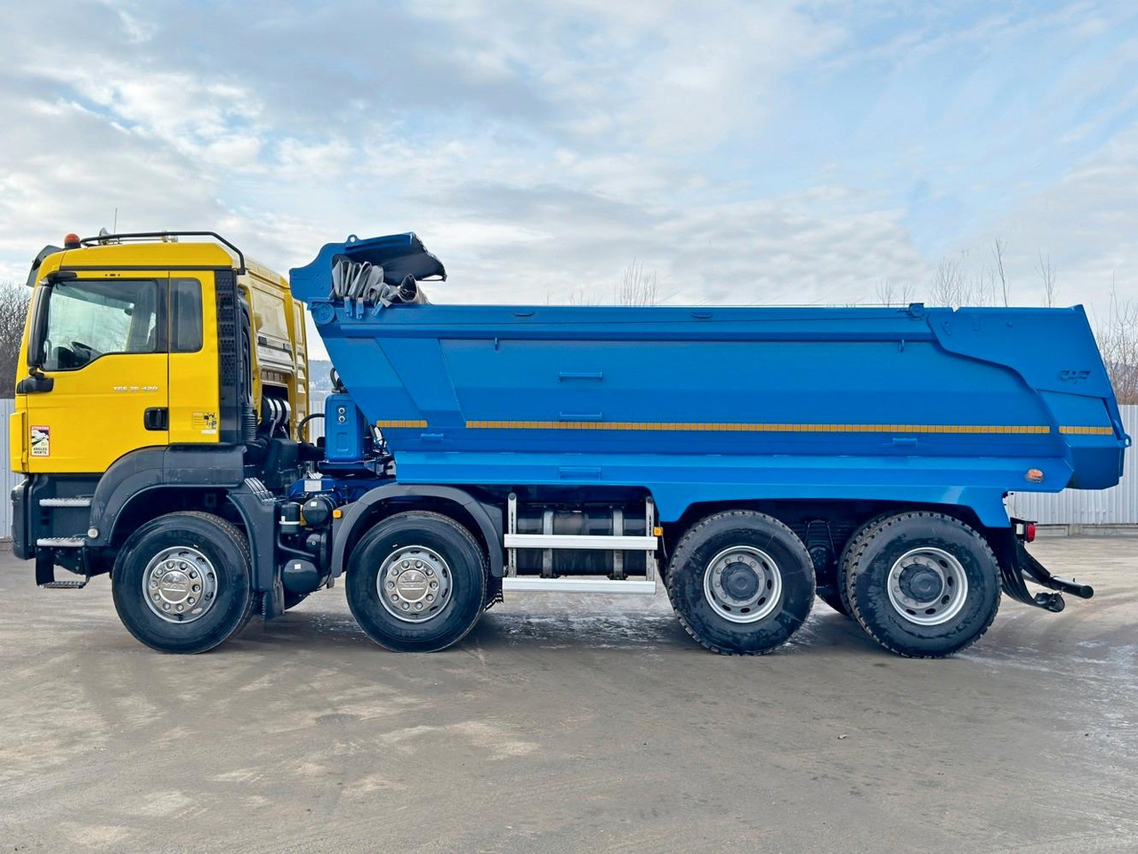MAN TGS 35.420 KIPPER * 8x4 * TOPZUSTAND - Tipper: picture 5 MAN TGS 35.420 KIPPER * 8x4 * TOPZUSTAND - Tipper: picture 5
