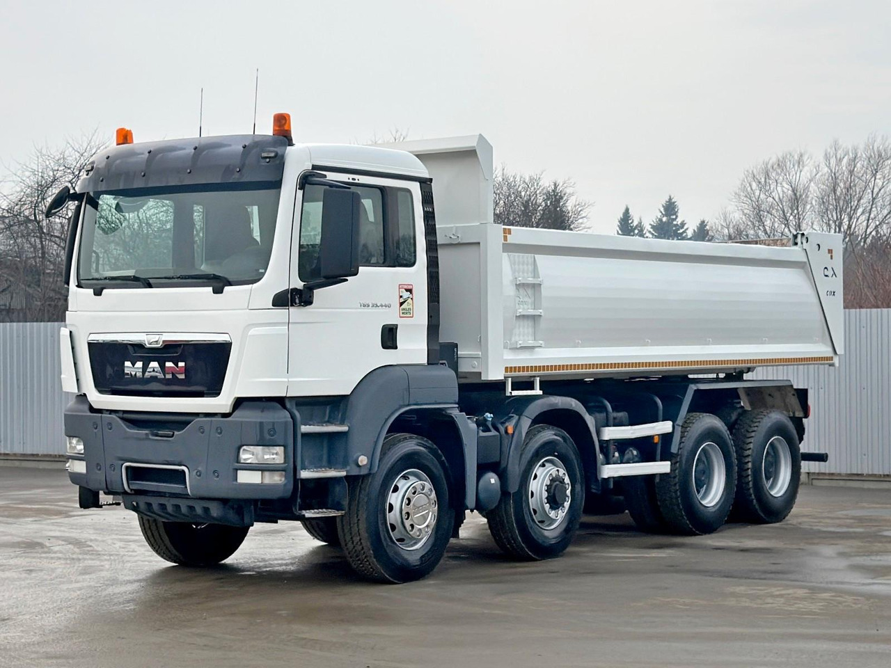 MAN TGS 35.440 KIPPER * 8x6 * TOPZUSTAND - Tipper: picture 2 MAN TGS 35.440 KIPPER * 8x6 * TOPZUSTAND - Tipper: picture 2