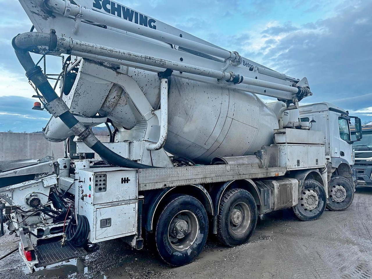 Mercedes-Benz AROCS 13.240 * Betonpumpe + FUNK * 8x4 * TOP - Concrete pump truck: picture 2 Mercedes-Benz AROCS 13.240 * Betonpumpe + FUNK * 8x4 * TOP - Concrete pump truck: picture 2