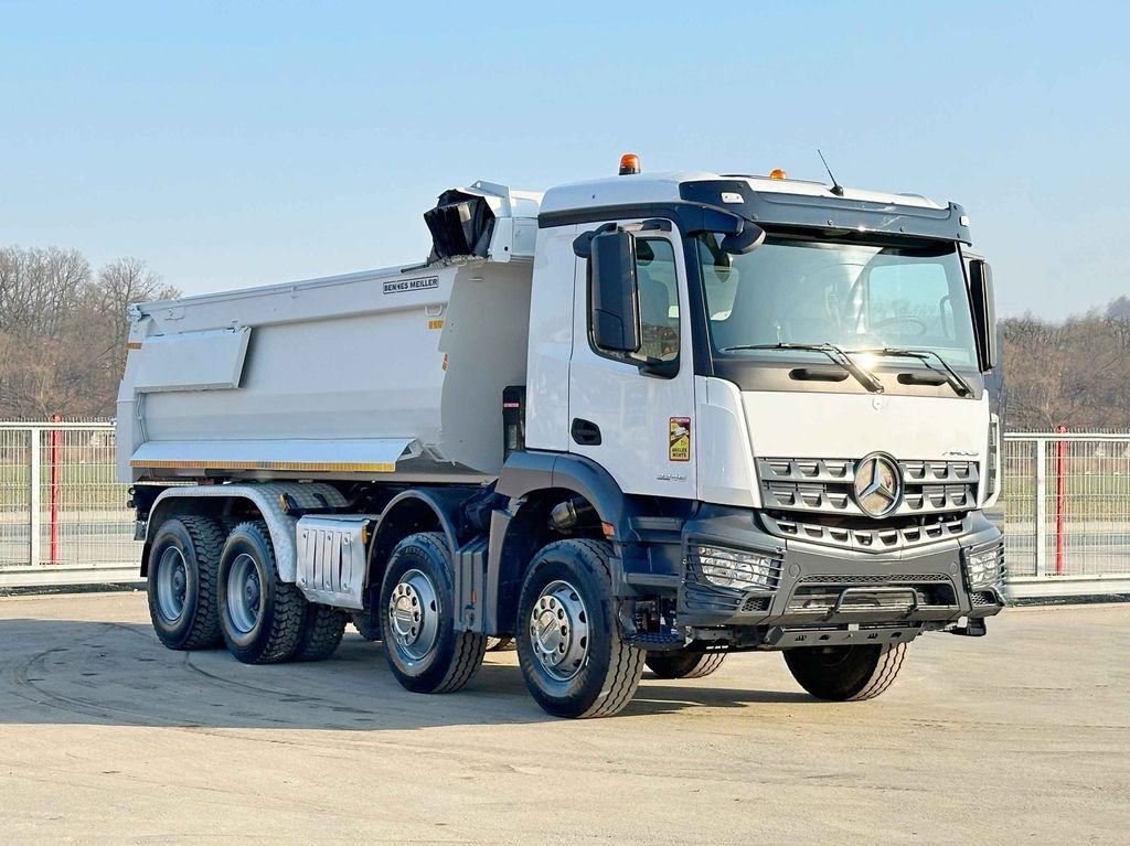Mercedes-Benz AROCS 3246* KIPPER / 8x4 * TOPZUSTAND - Tipper: picture 1 Mercedes-Benz AROCS 3246* KIPPER / 8x4 * TOPZUSTAND - Tipper: picture 1