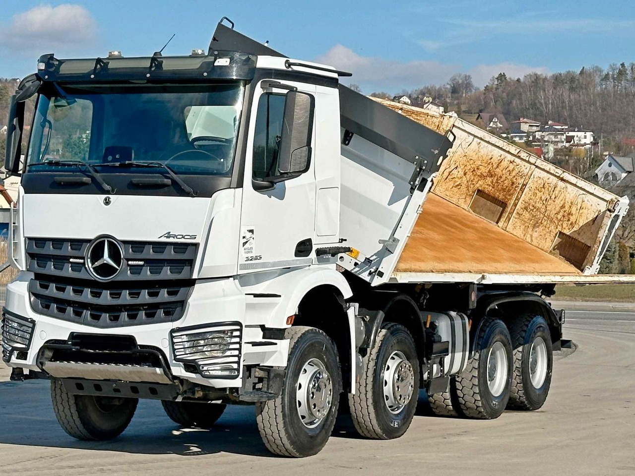 Mercedes-Benz AROCS 3253* KIPPER 5,60 m + BORDMATIC / 8x4 - Tipper: picture 5 Mercedes-Benz AROCS 3253* KIPPER 5,60 m + BORDMATIC / 8x4 - Tipper: picture 5