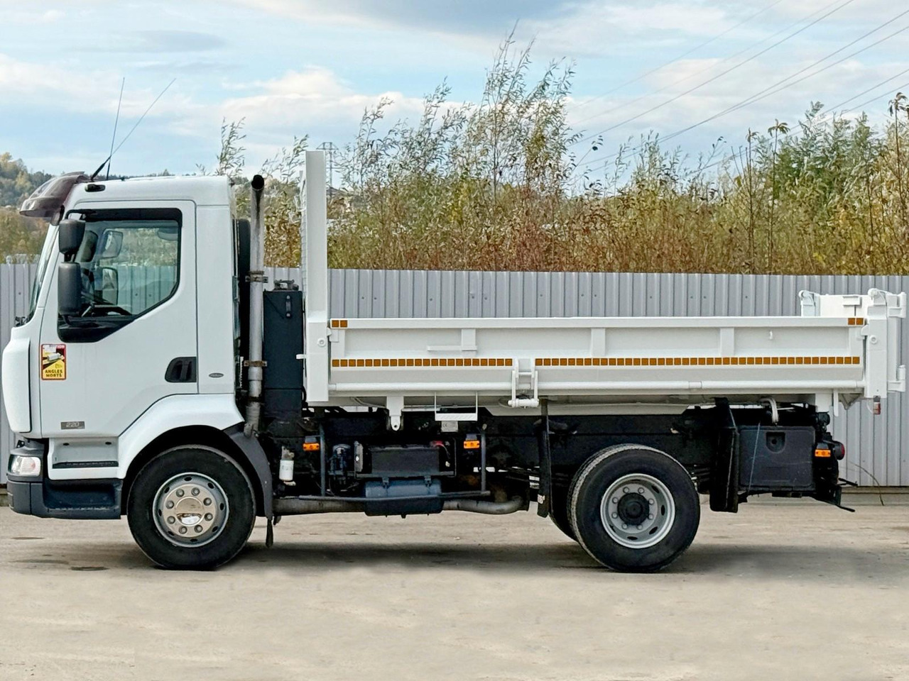 Renault MIDLUM 220 DCI *KIPPER 3,80m * BORDMATIC leasing Renault MIDLUM 220 DCI *KIPPER 3,80m * BORDMATIC: picture 6
