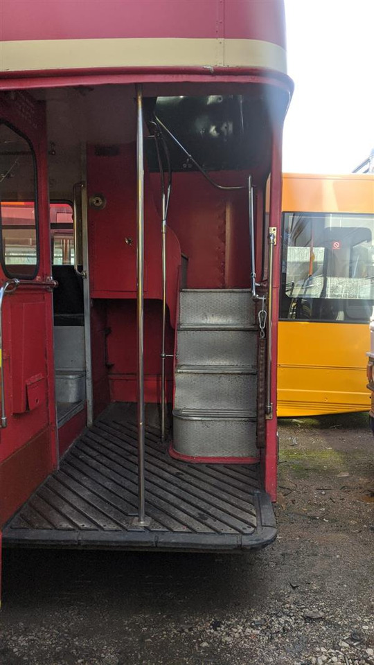 Double-decker bus 1961 Guy Arab double decker bus back loader: picture 7