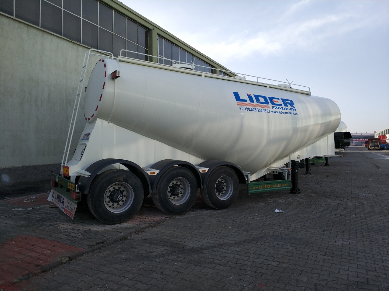 New Tanker semi-trailer for transportation of cement LIDER 2024 MODEL NEW CEMENT TANKER: picture 13