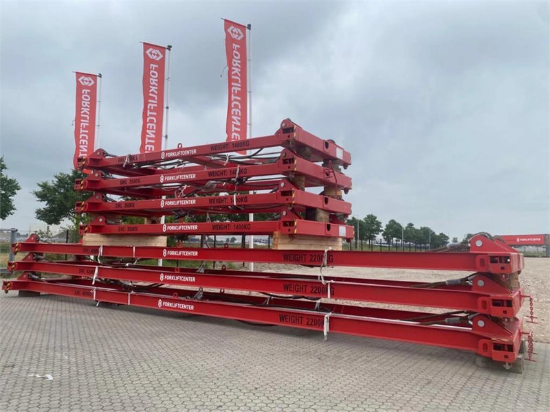 Attachment for Material handling equipment FORKLIFTCENTER 20FT SEMI-AUTOMATIC SPREADER: picture 1