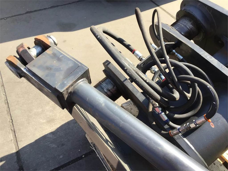 Kalmar DRG450-65S5 EXTENDED NOSE FOR SPREADER - Attachment for Material handling equipment: picture 4 Kalmar DRG450-65S5 EXTENDED NOSE FOR SPREADER - Attachment for Material handling equipment: picture 4
